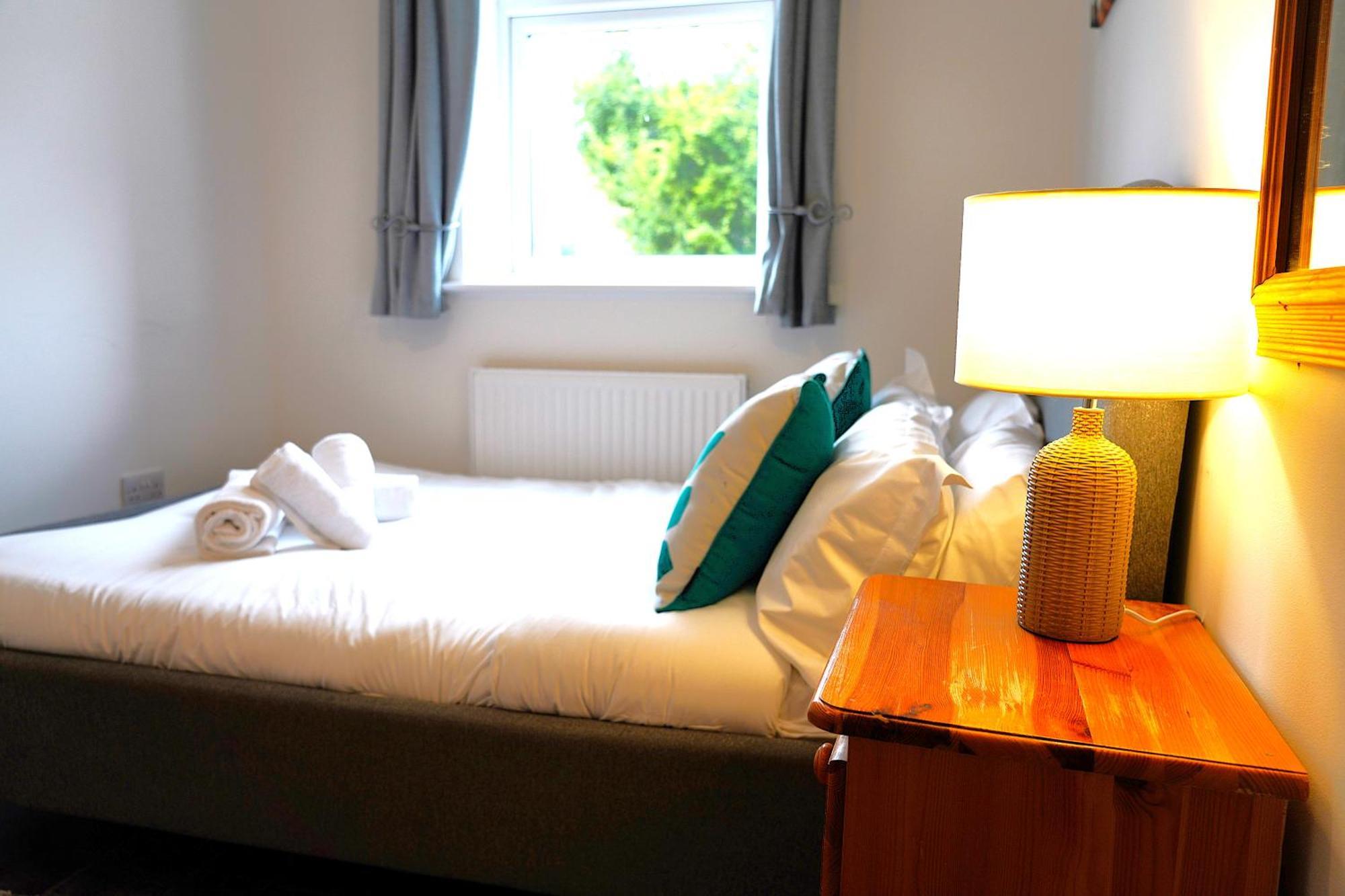 Sleeps 10, Free Parking, Close To Science Park, King Size Bed Milton  외부 사진