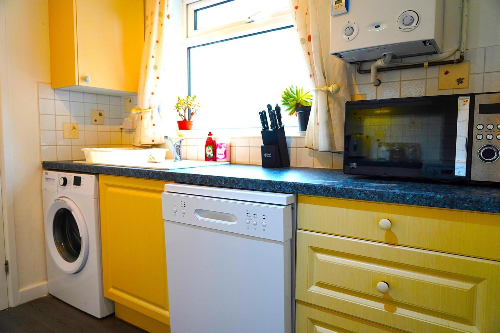 Sleeps 10, Free Parking, Close To Science Park, King Size Bed Milton  외부 사진